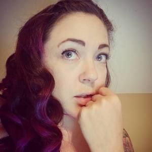 Meet your Posher, Cait